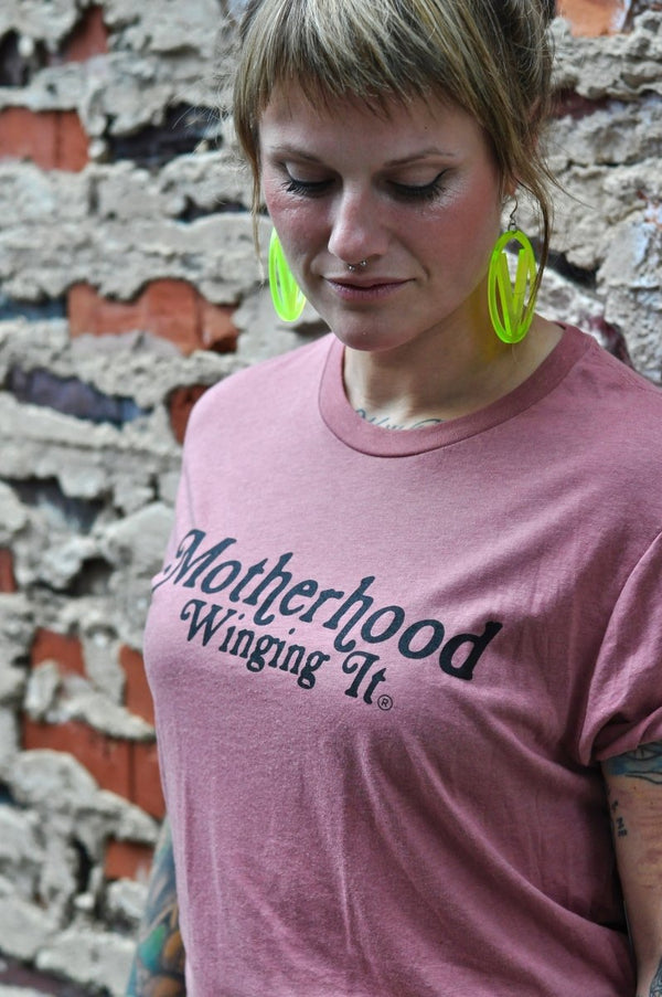 Mom Culture - Motherhood Winging It Mauve Tee - Little Nomad